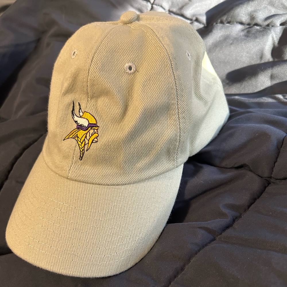 NWOT NFL Tan Cap with Vikings Logo